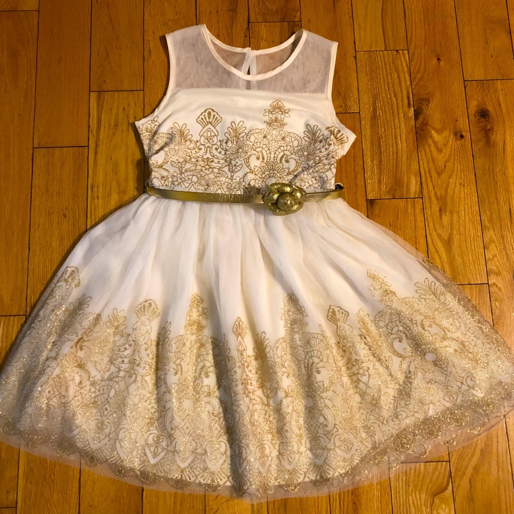 Girls dress